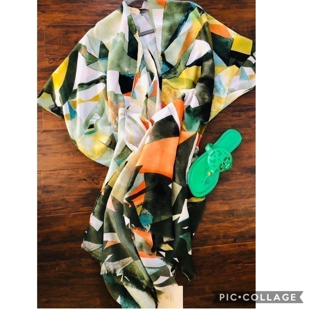 HP! 🎉🎉🎉Colorful Abstract Print Kimono - Picture 2 of 3